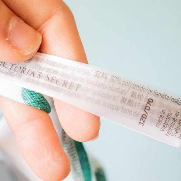 NEW Victoria's Secret Tropical Convertible Strap Bandeau Bikini Top Size 32D - Picture 5 of 5